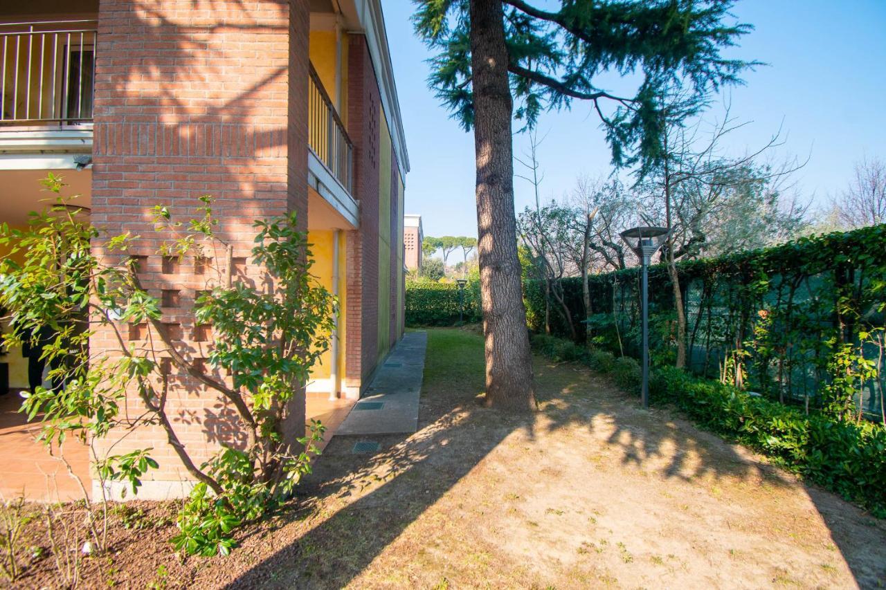 Lato Soleggiato @Gardazzurro Apartment Padenghe sul Garda Luaran gambar