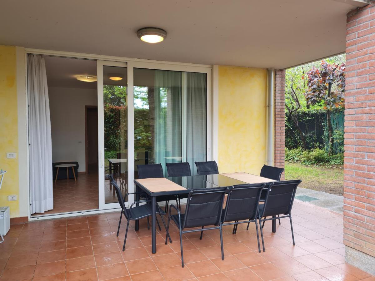 Lato Soleggiato @Gardazzurro Apartment Padenghe sul Garda Luaran gambar